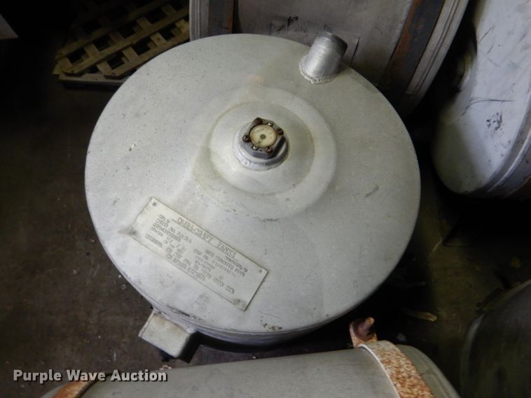 image for item DL8170 (10) aluminum fuel tanks