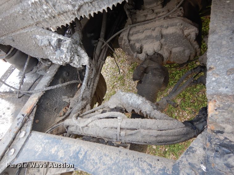 image for item DM2953 2006 Mack CXN612  truck cab and chassis