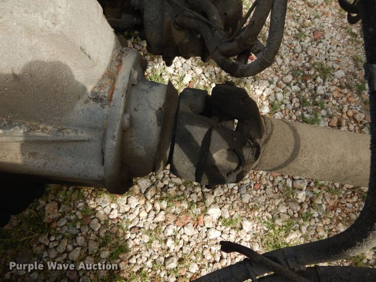 image for item DM2953 2006 Mack CXN612  truck cab and chassis