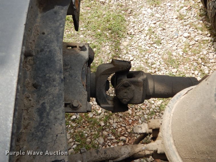 image for item DM2953 2006 Mack CXN612  truck cab and chassis