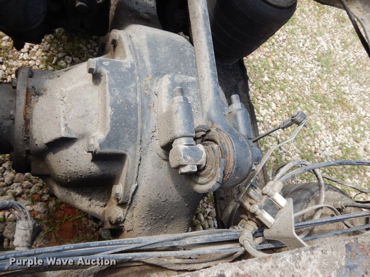 image for item DM2953 2006 Mack CXN612  truck cab and chassis