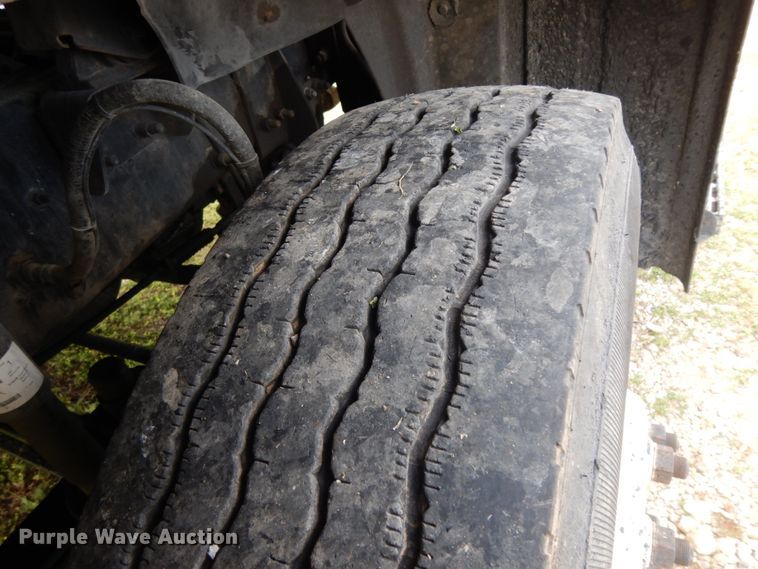 image for item DM2953 2006 Mack CXN612  truck cab and chassis