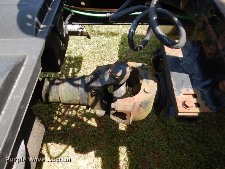 image for item DM2961 2005 Freightliner Columbia  semi truck