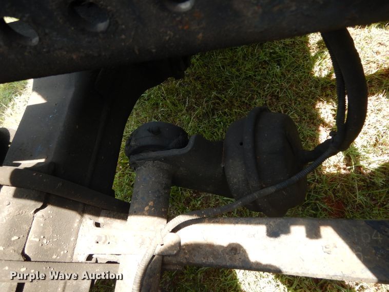 image for item DM2961 2005 Freightliner Columbia  semi truck