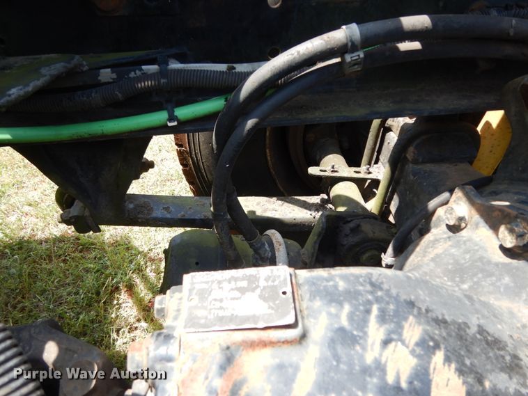 image for item DM2961 2005 Freightliner Columbia  semi truck