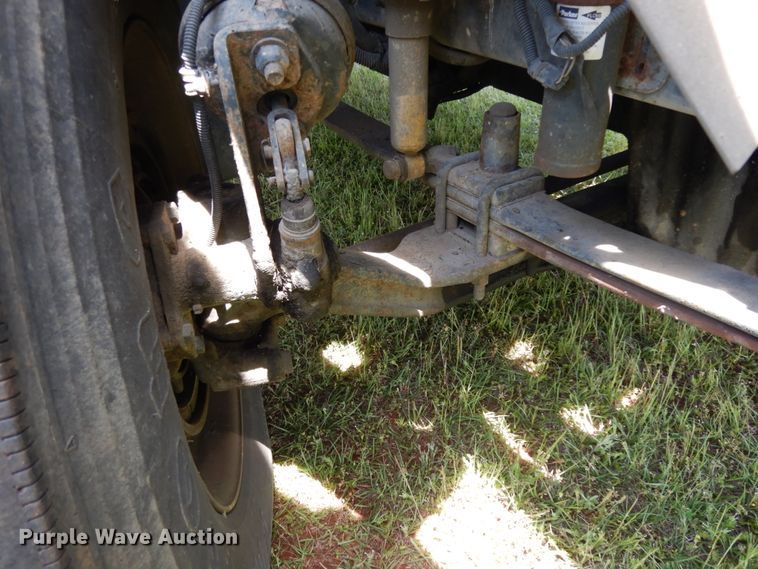 image for item DM2961 2005 Freightliner Columbia  semi truck