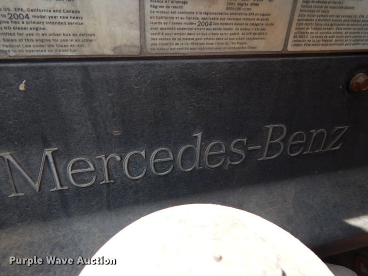 image for item DM2961 2005 Freightliner Columbia  semi truck