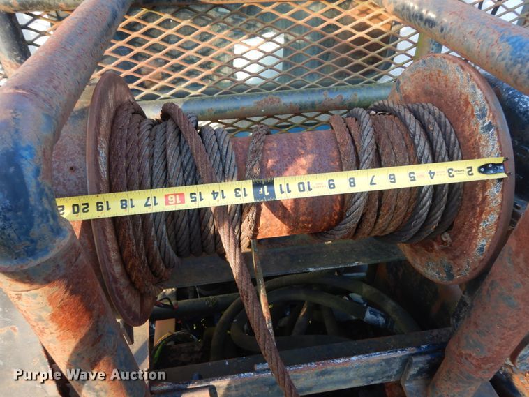 image for item DM2968 2001 Freightliner FLD120  semi truck