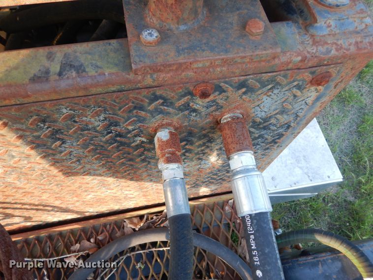 image for item DM2968 2001 Freightliner FLD120  semi truck