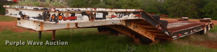 image for item DM2970 1990 Eager Beaver  drop deck equipment trailer