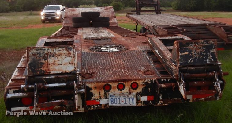 image for item DM2970 1990 Eager Beaver  drop deck equipment trailer