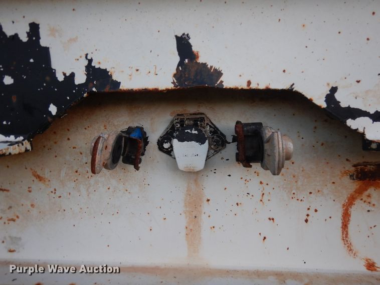 image for item DM2970 1990 Eager Beaver  drop deck equipment trailer