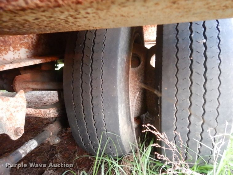 image for item DM2970 1990 Eager Beaver  drop deck equipment trailer