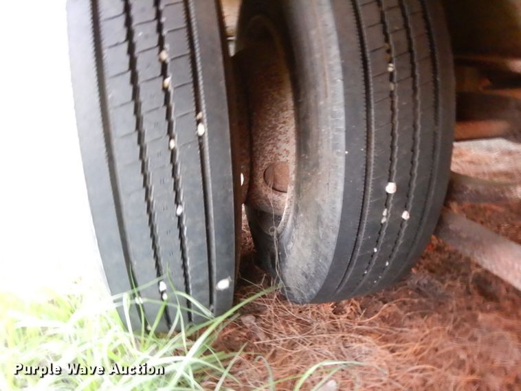 image for item DM2970 1990 Eager Beaver  drop deck equipment trailer