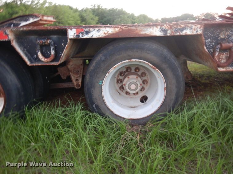 image for item DM2970 1990 Eager Beaver  drop deck equipment trailer