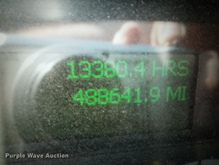 image for item DM2996 2012 Freightliner Cascadia 125  semi truck