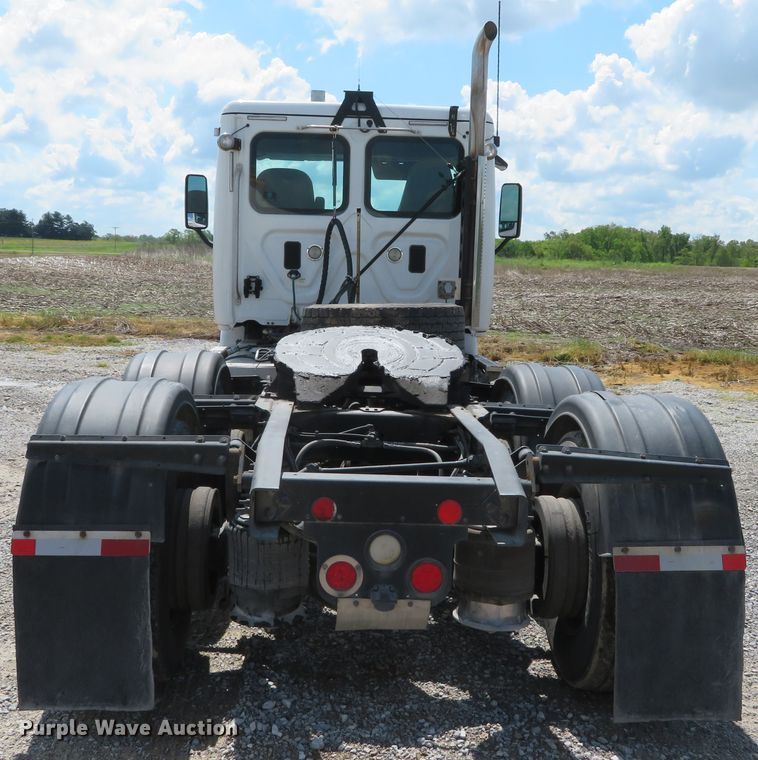 image for item DN5851 2014 Freightliner Cascadia  semi truck