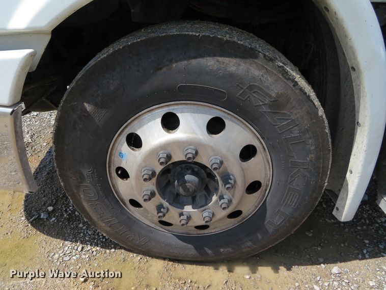 image for item DN5851 2014 Freightliner Cascadia  semi truck