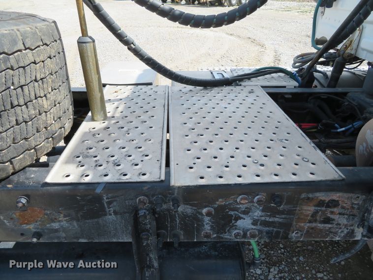 image for item DN5851 2014 Freightliner Cascadia  semi truck