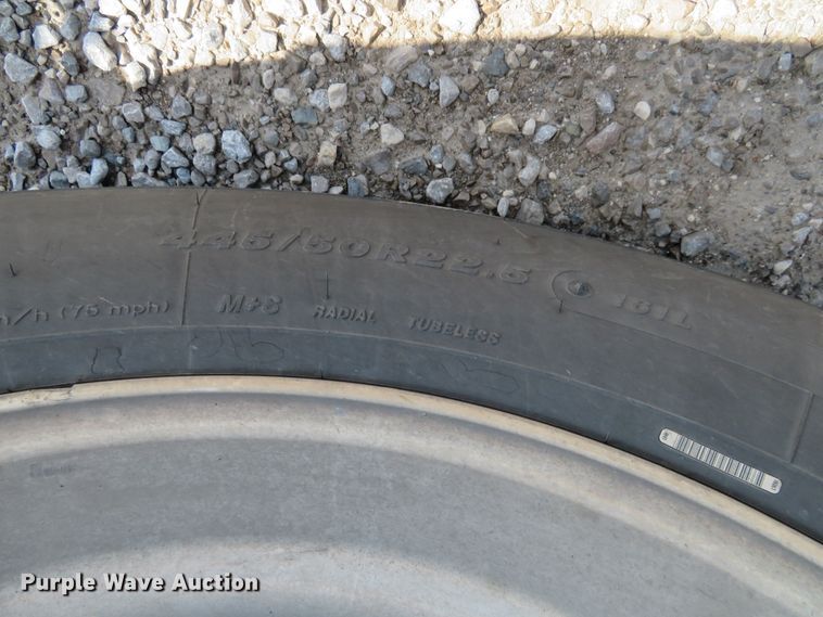 image for item DN5851 2014 Freightliner Cascadia  semi truck