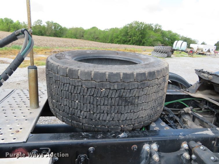 image for item DN5851 2014 Freightliner Cascadia  semi truck