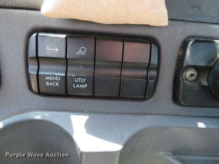 image for item DN5851 2014 Freightliner Cascadia  semi truck