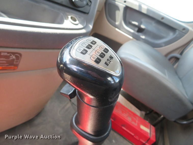 image for item DN5851 2014 Freightliner Cascadia  semi truck