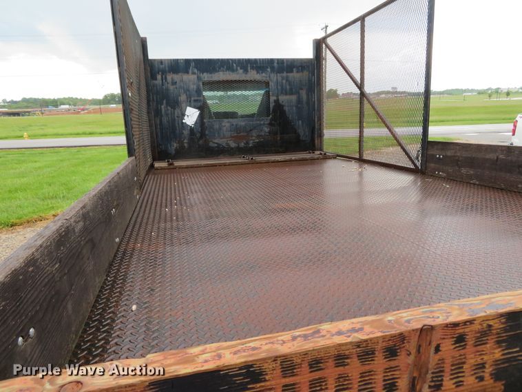 image for item DN5854 2006 GMC C5500  dump flatbed truck