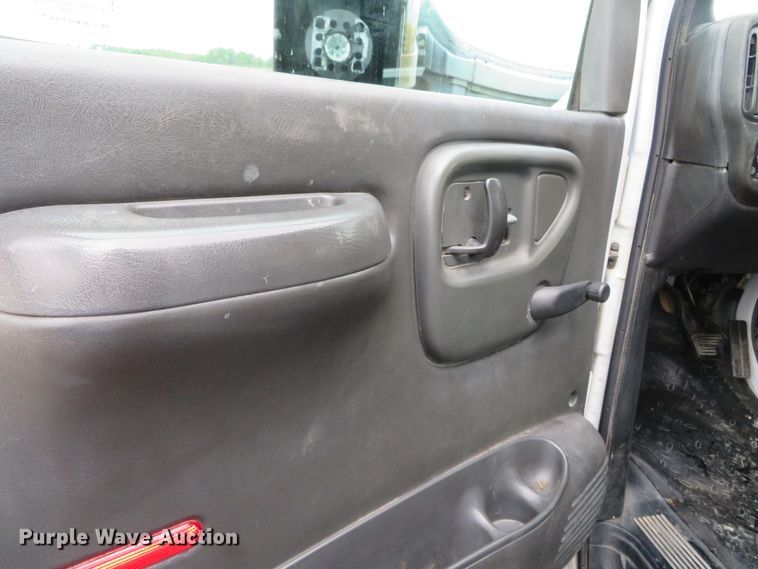 image for item DN5854 2006 GMC C5500  dump flatbed truck