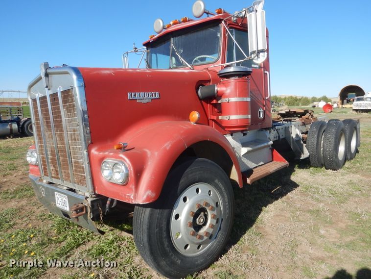 image for item FI9044 1972 Kenworth Model A  semi truck