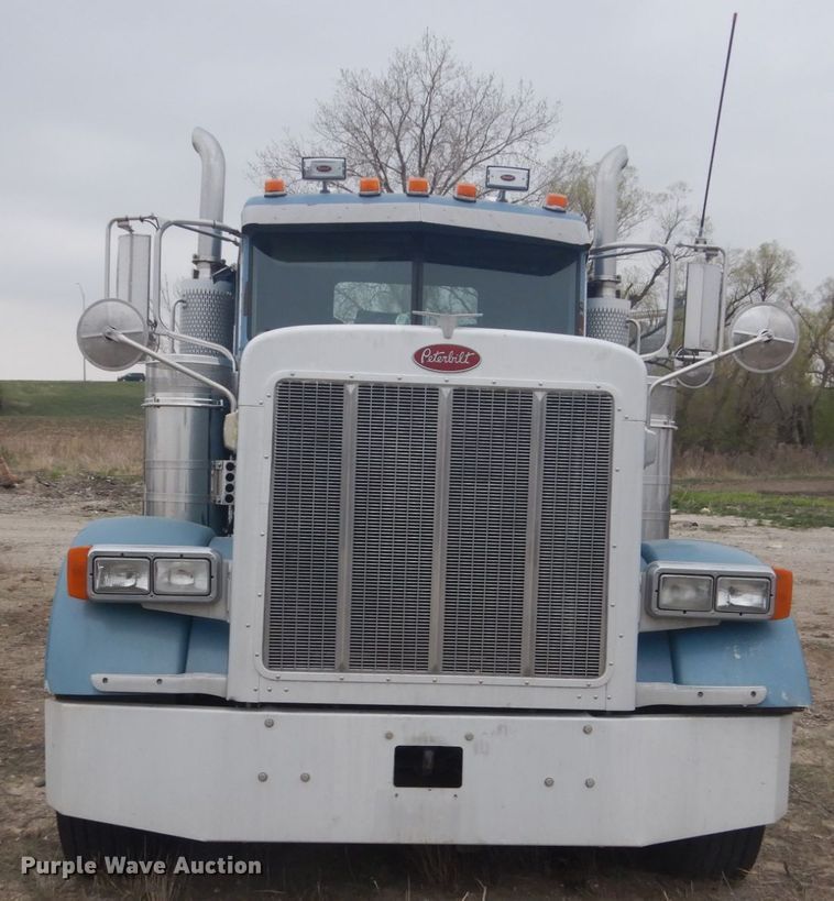 image for item HE9655 2006 Peterbilt 379  semi truck