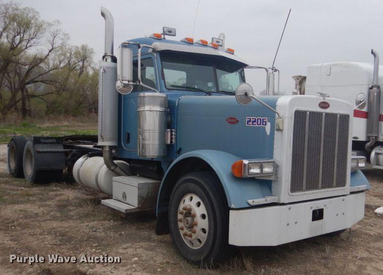 image for item HE9655 2006 Peterbilt 379  semi truck