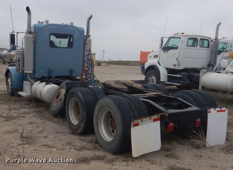 image for item HE9655 2006 Peterbilt 379  semi truck