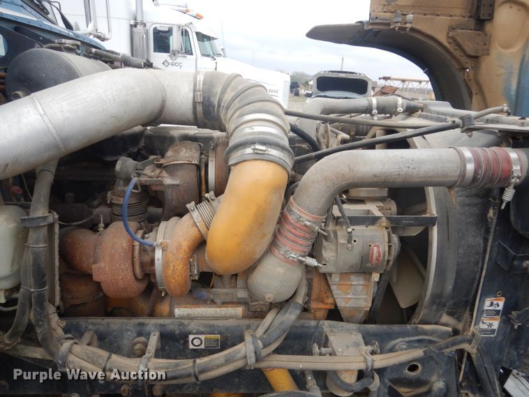 image for item HE9655 2006 Peterbilt 379  semi truck