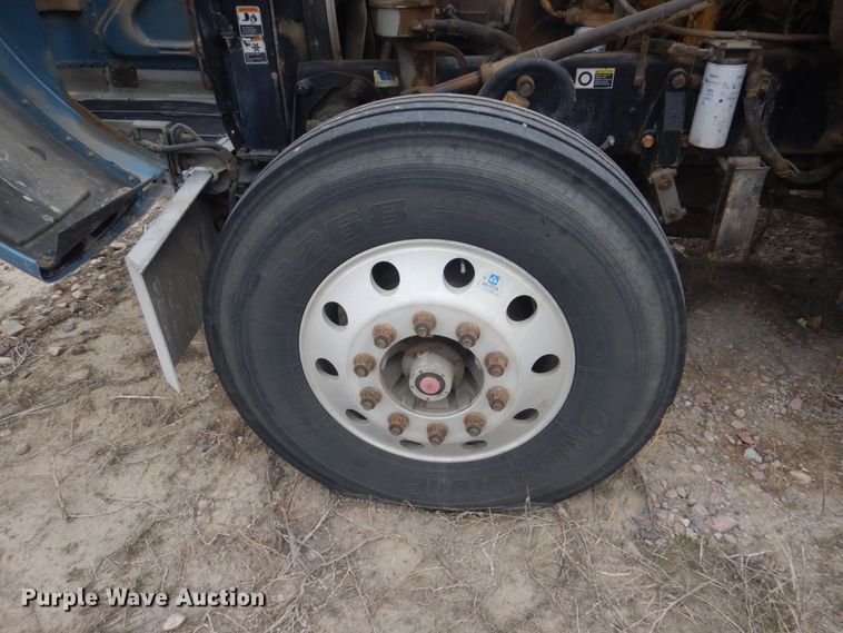 image for item HE9655 2006 Peterbilt 379  semi truck