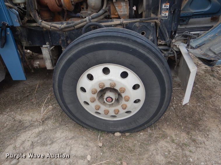 image for item HE9655 2006 Peterbilt 379  semi truck