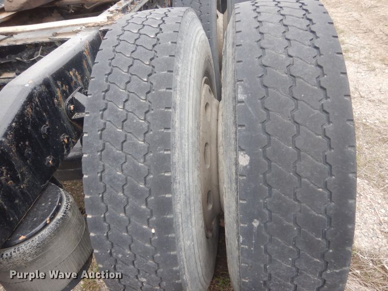 image for item HE9655 2006 Peterbilt 379  semi truck