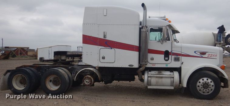 image for item HE9656 2002 Peterbilt 378  semi truck
