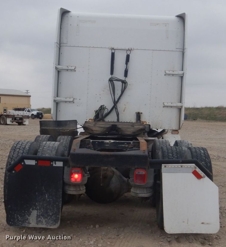 image for item HE9656 2002 Peterbilt 378  semi truck