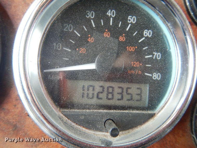 image for item HE9656 2002 Peterbilt 378  semi truck