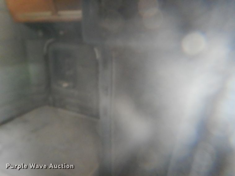 image for item HE9656 2002 Peterbilt 378  semi truck