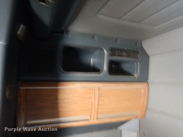 image for item HE9656 2002 Peterbilt 378  semi truck