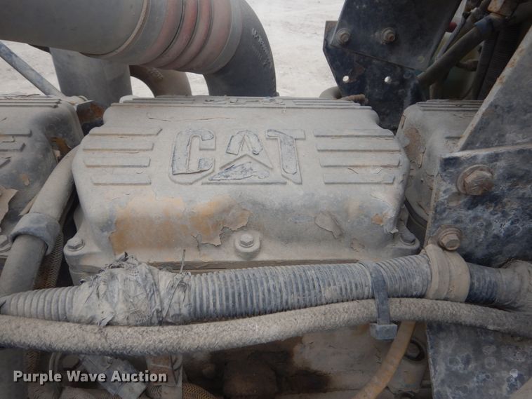 image for item HE9656 2002 Peterbilt 378  semi truck