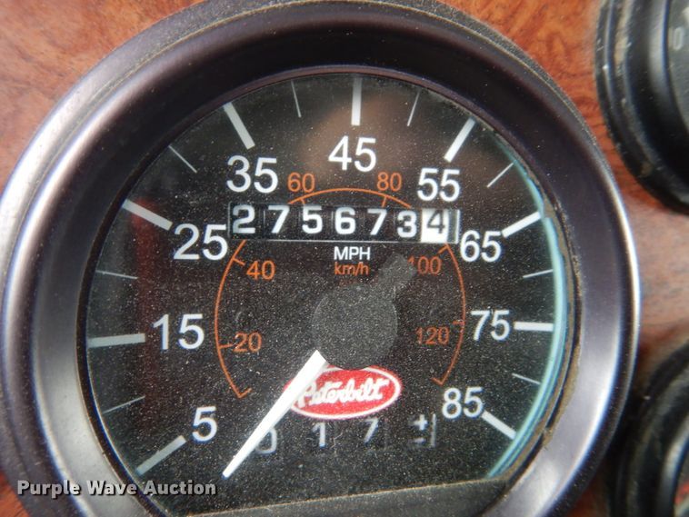 image for item HE9657 2002 Peterbilt 378  semi truck