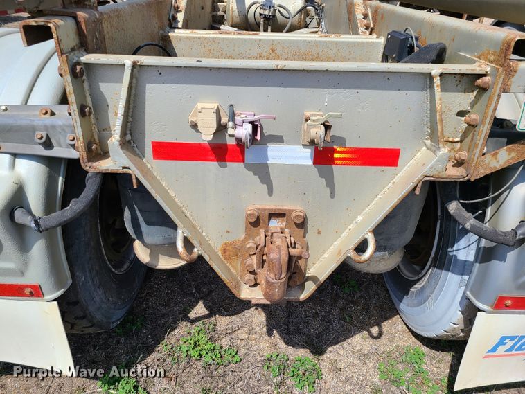 image for item HE9669 1976 Heil  pneumatic dry bulk trailer