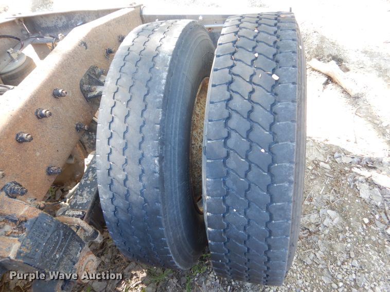 image for item HE9694 1999 Peterbilt 377A/E  semi truck