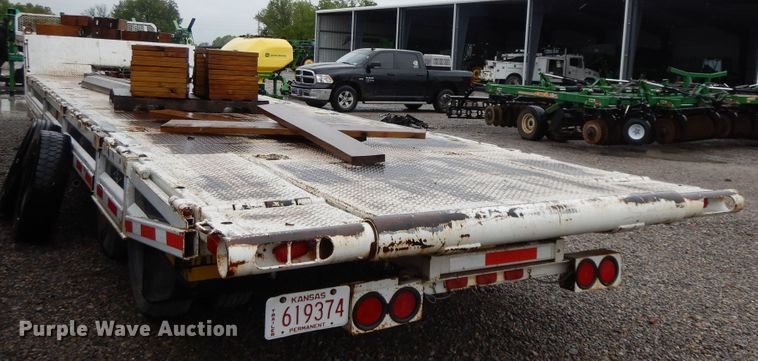 image for item HO9469 1979 Landoll Hauloll 316  drop deck equipment trailer