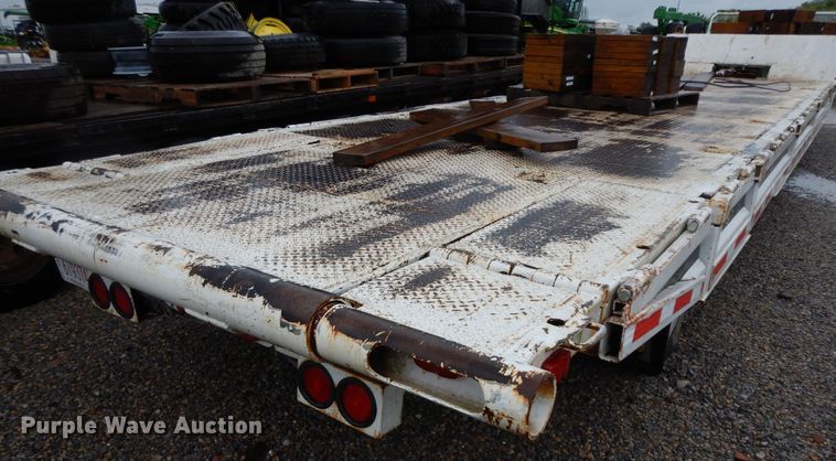 image for item HO9469 1979 Landoll Hauloll 316  drop deck equipment trailer