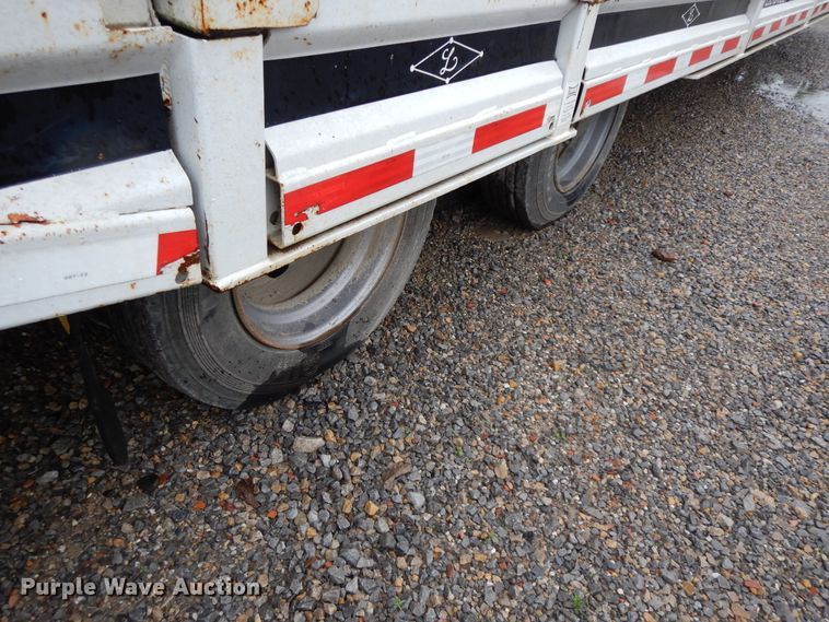 image for item HO9469 1979 Landoll Hauloll 316  drop deck equipment trailer