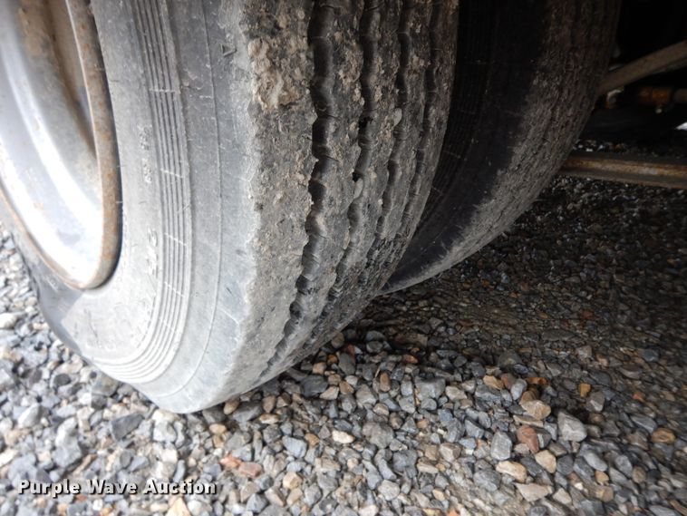 image for item HO9469 1979 Landoll Hauloll 316  drop deck equipment trailer